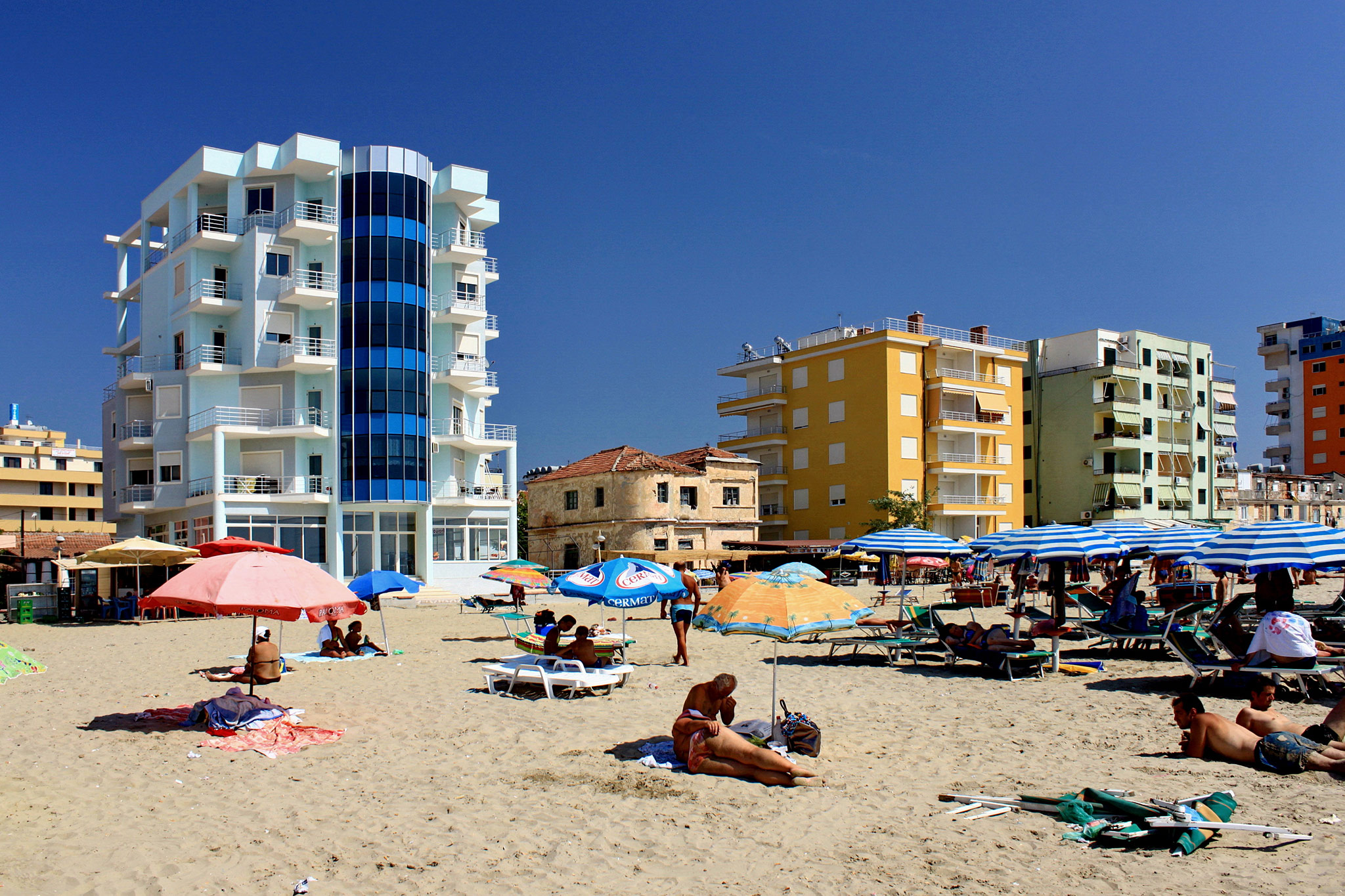 Durrës (Photo license: CC-BY-SA 4.0)